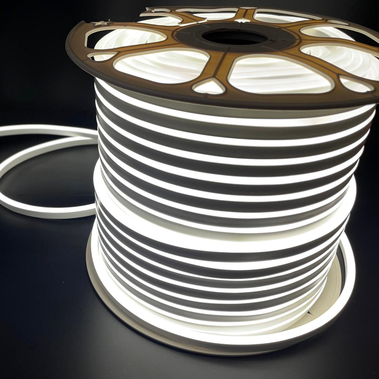 Natural White Neon Flex 4000K 220V 240V 8x16mm 120LEDs/m IP65 Waterproof with UK Plug - UK LED Lights